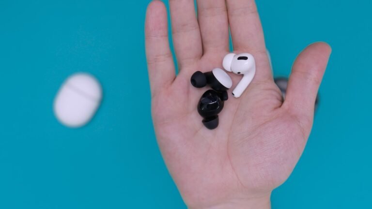 Apple Confirms Incompatibility Between Old AirPods Pro & New 2nd-Gen AirPods Pro